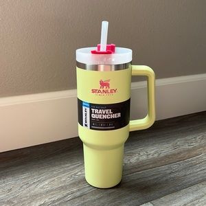 NWT Stanley 40 oz. Adventure Quencher Tumbler